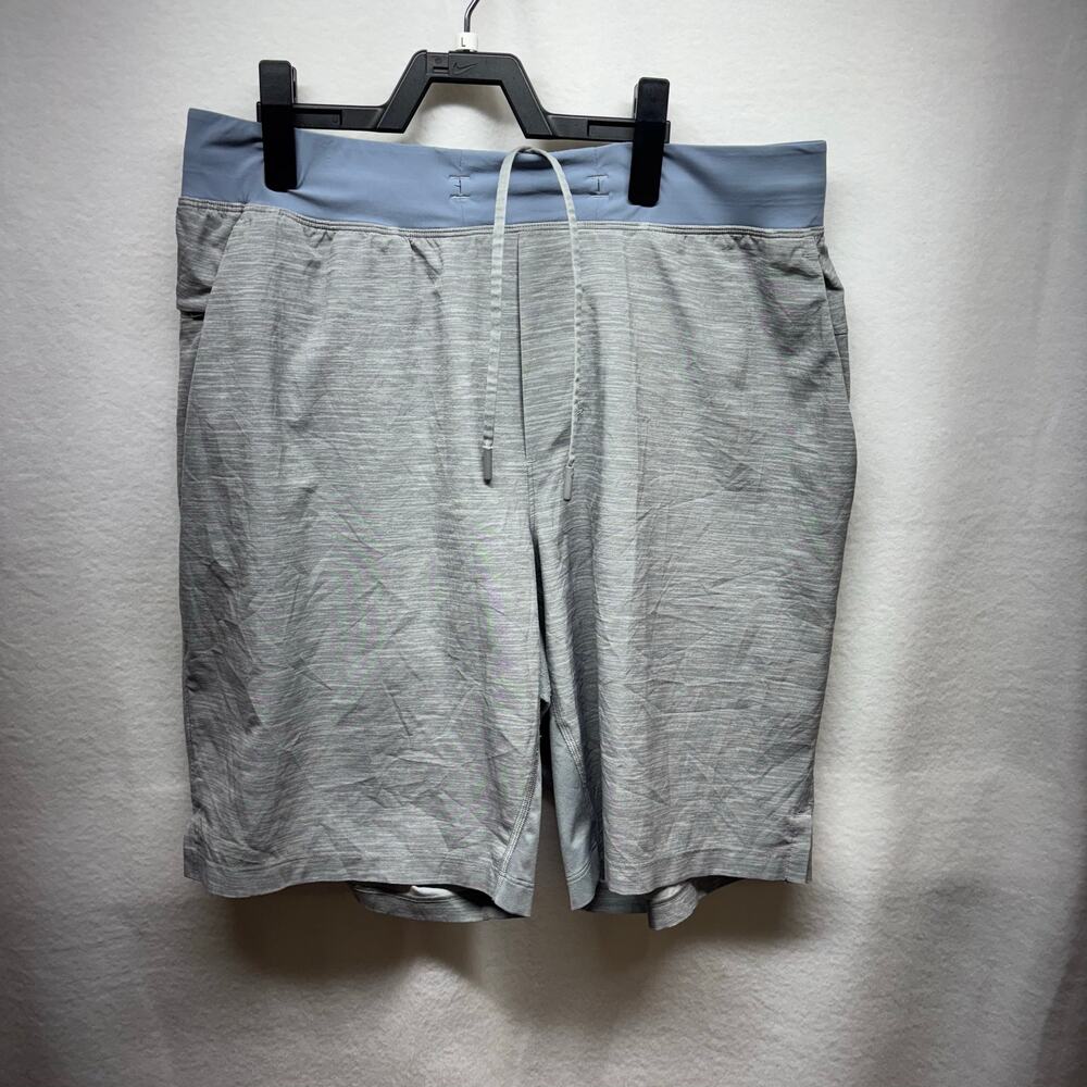 Lululemon Men's Gray‎ Unlined Shorts - Size Large